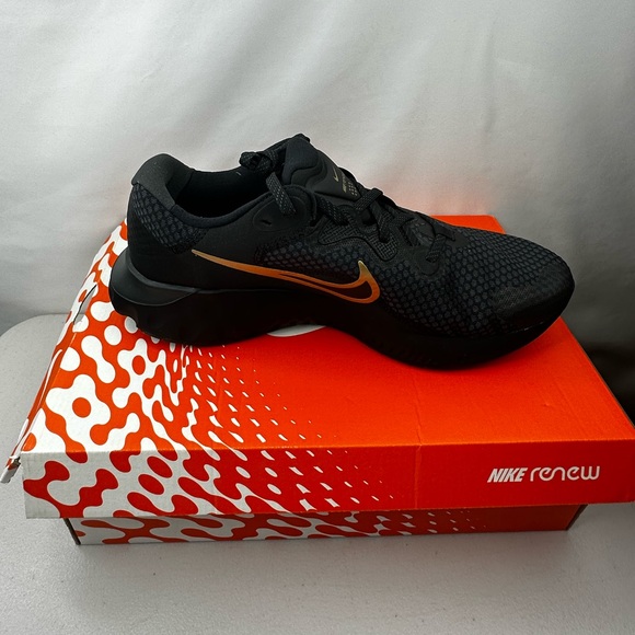Nike Renew Run Men's Running Shoes Size Black/Metallic Gold NEW